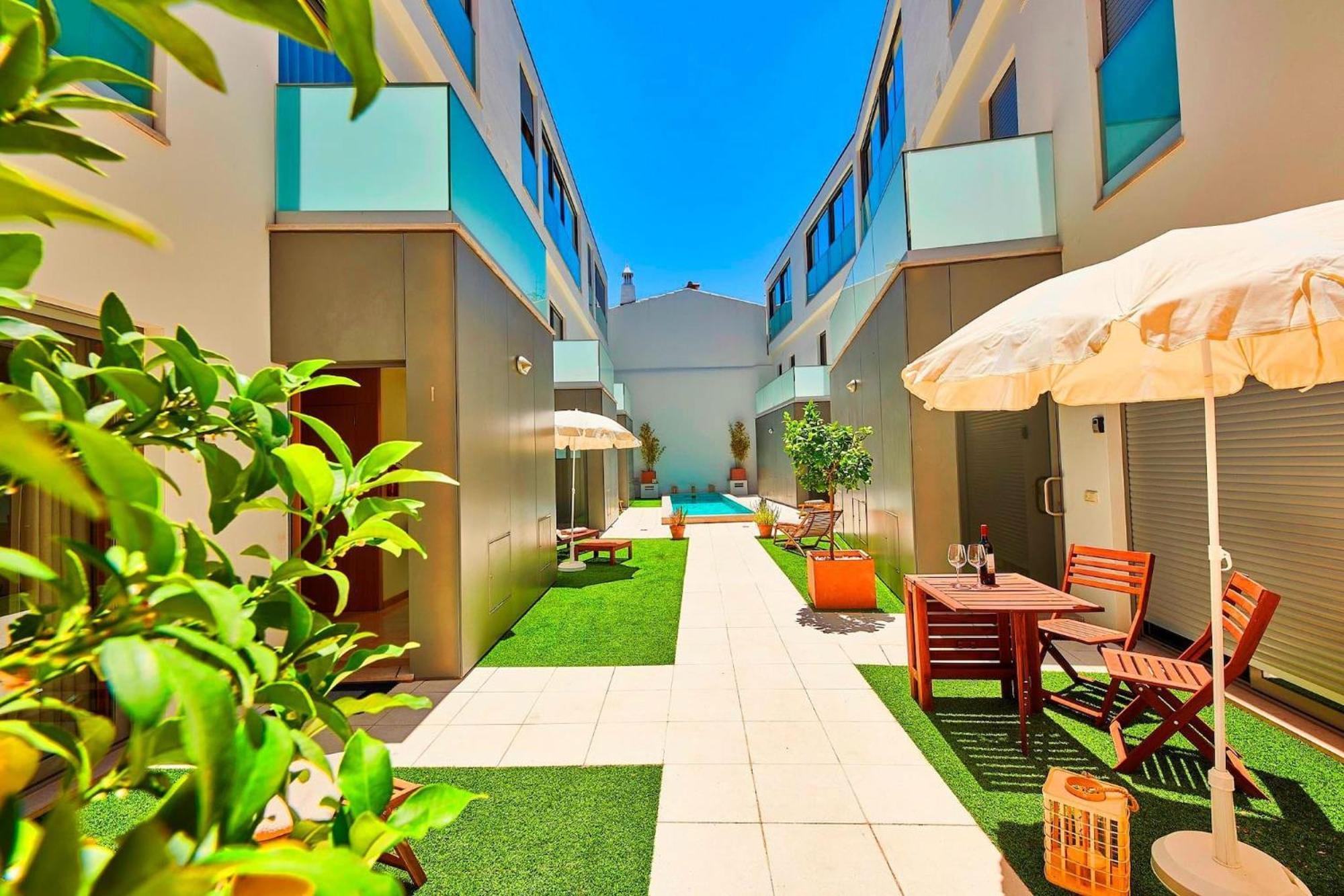 Stylish Townhouse In Tavira Centre, Shared Pool Villa Exteriör bild