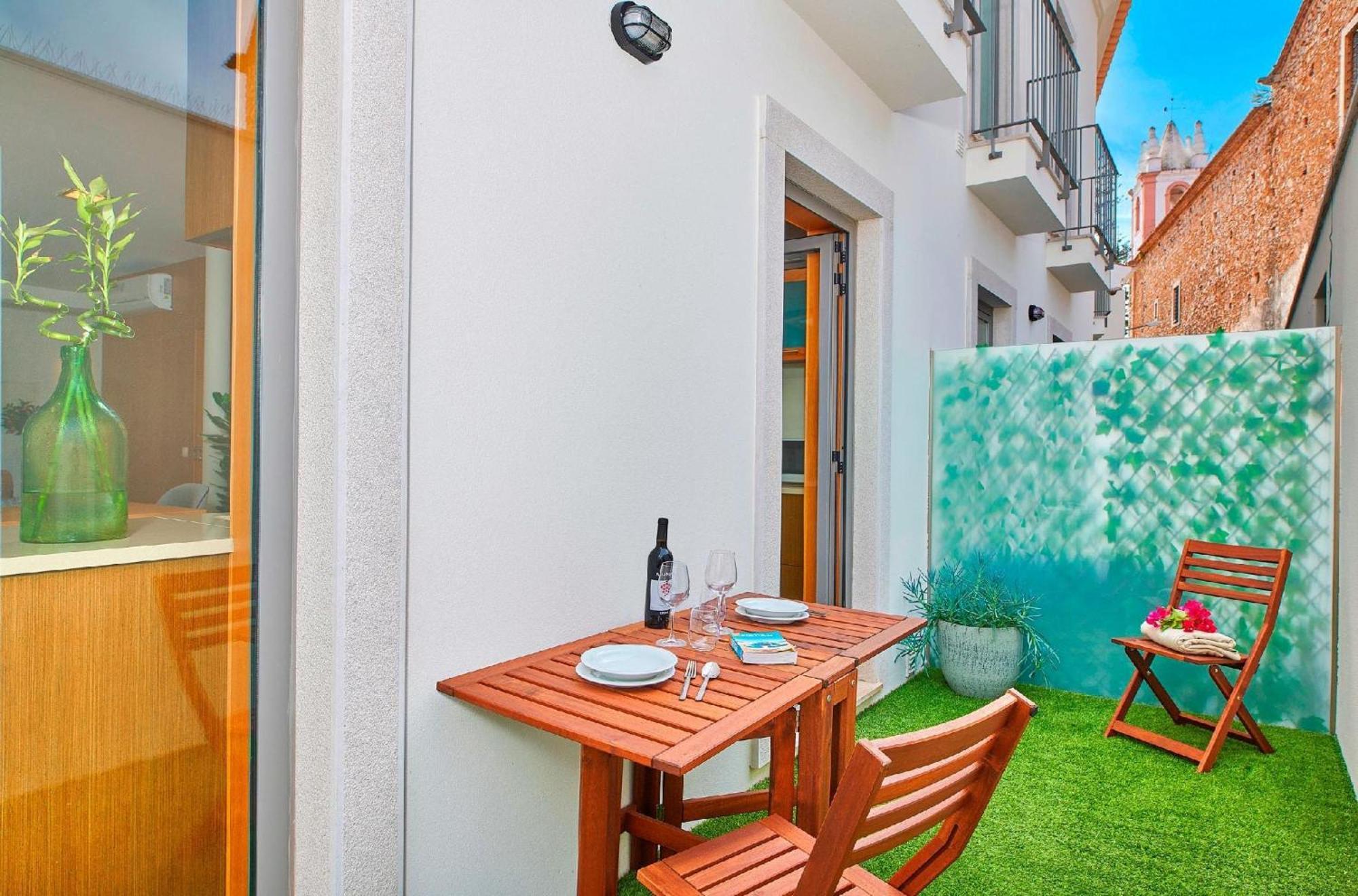 Stylish Townhouse In Tavira Centre, Shared Pool Villa Exteriör bild